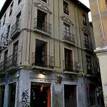 Casa De La Catedral غرناطة